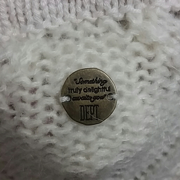 Off White Knit Spring Sweater by DEPT - Picture 5 of 8